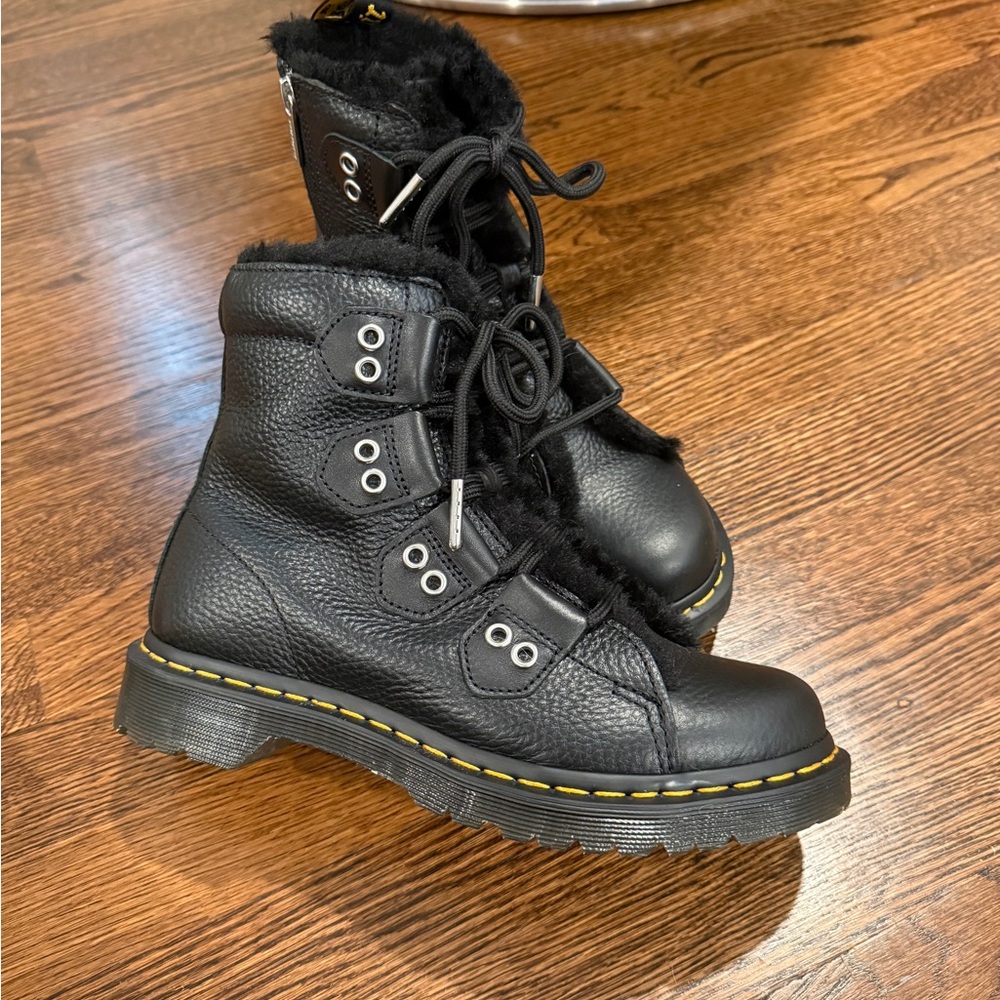 dr. martens 1460 ghillie faux fur lined leather boots women’s 8